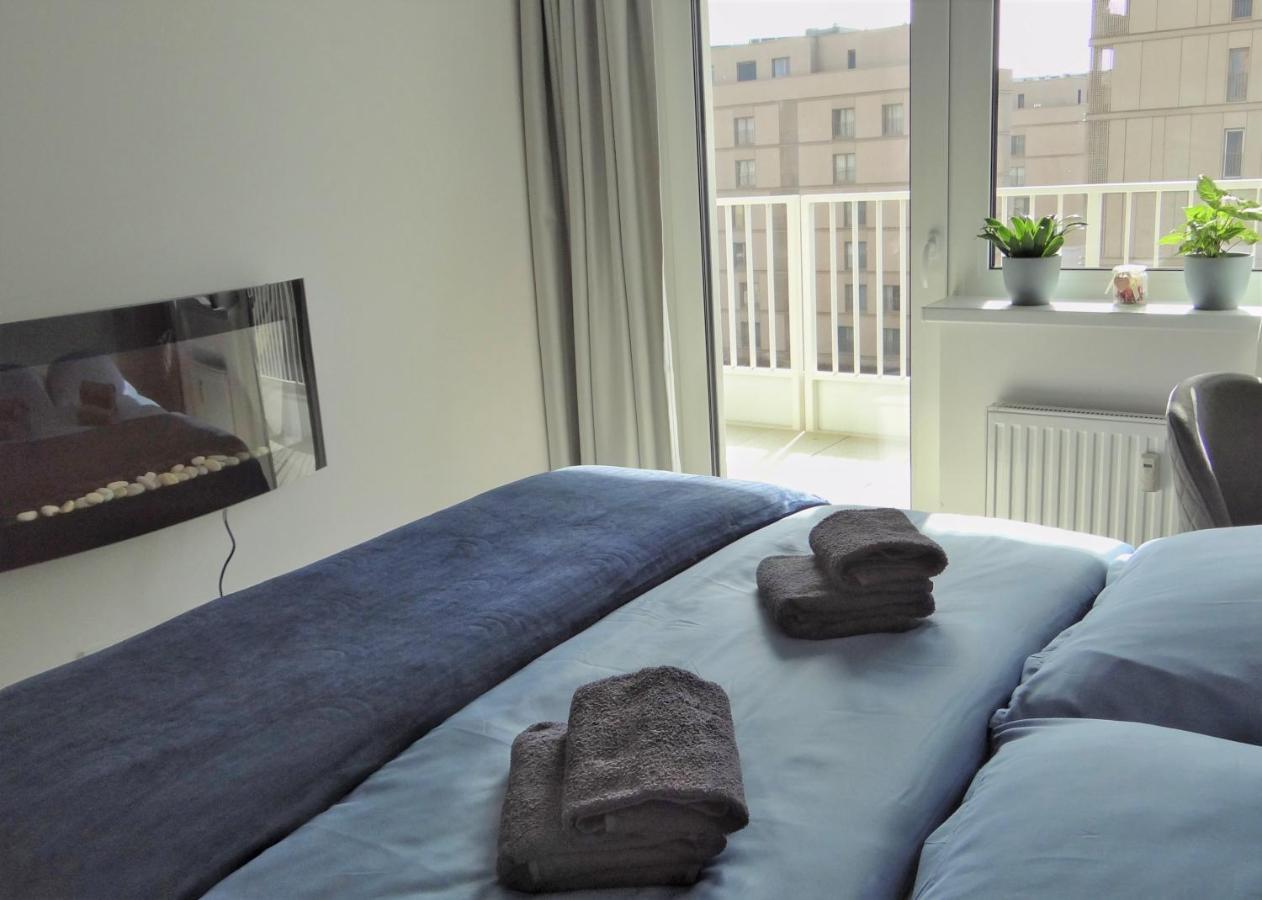 Top Urban Apartment - Free Parking, Green Energy, Modern Style Bratislava Eksteriør billede